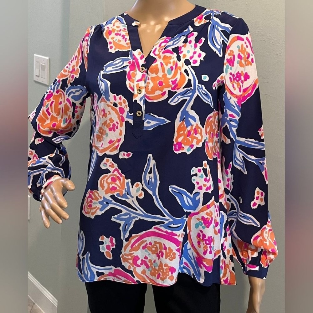 Lilly Pulitzer Alexandra Silk Blouse in Size XS
